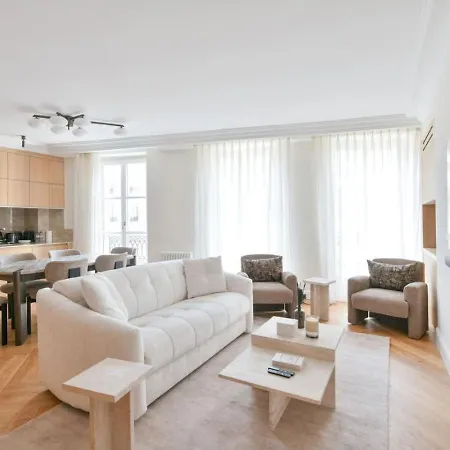 Lejlighed Luxury Modern 2br Ac Marais Metro Steps Away *